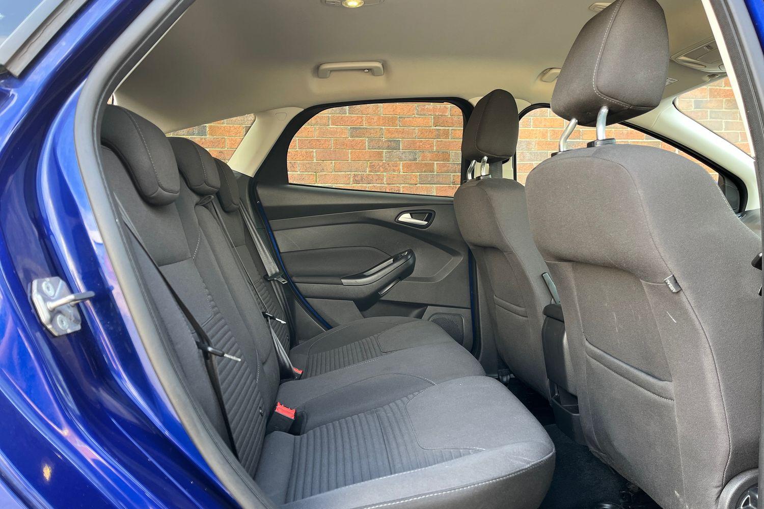 Ford Focus Photo 25