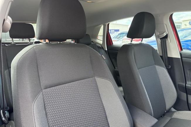 VOLKSWAGEN Polo Photo 26