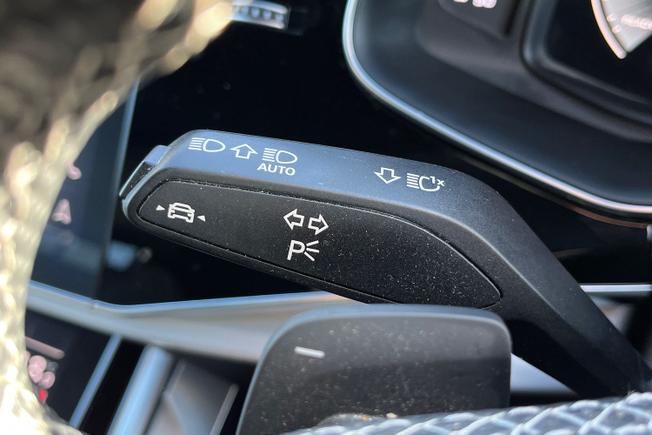 AUDI Q7 Photo 41