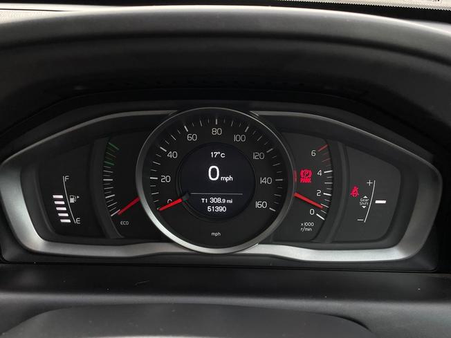VOLVO XC60 Photo 15