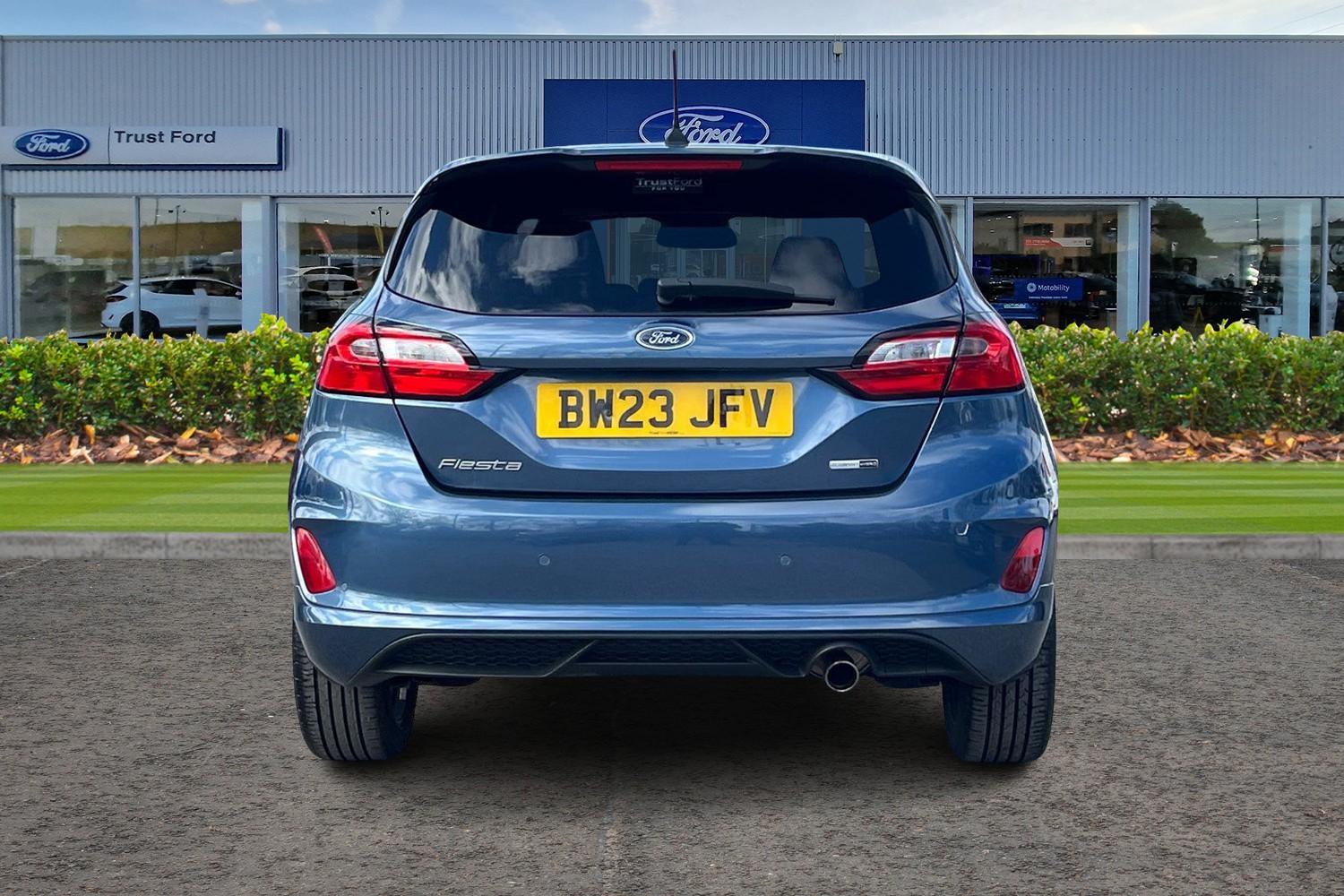 Ford FIESTA Photo 6