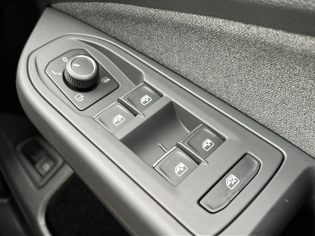 Volkswagen Golf Photo autoimg-66837c8ca99d318af7f1074b9c247461947b52be.jpg