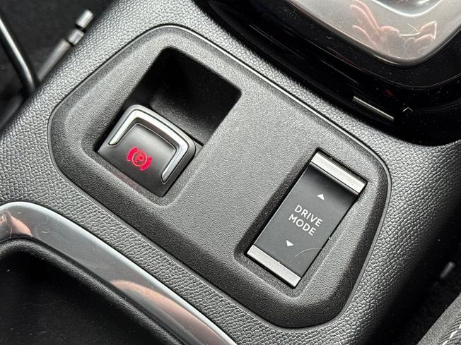 VAUXHALL Corsa Photo 49