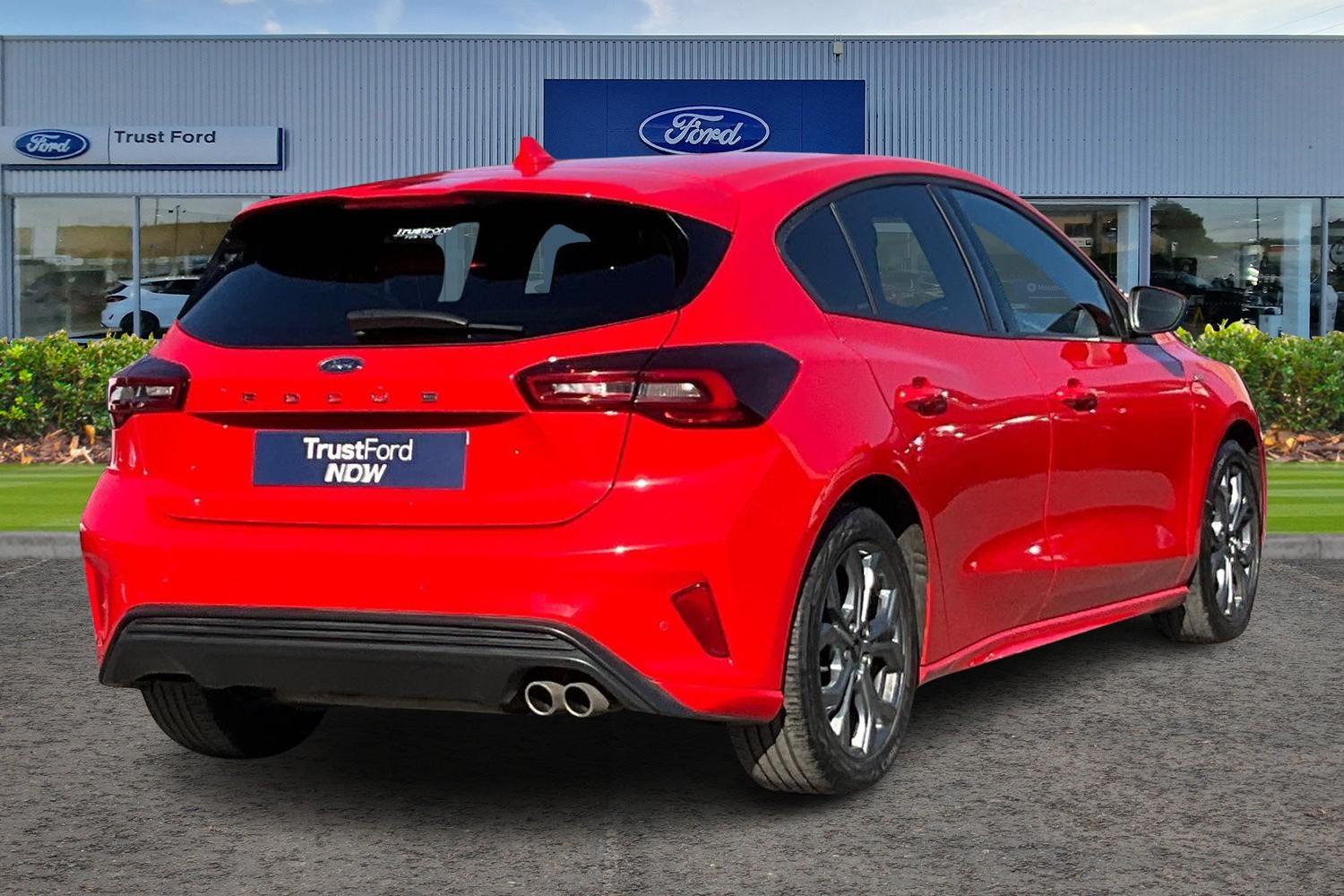 Ford FOCUS Photo 3
