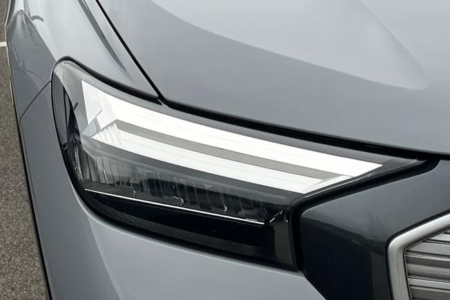 AUDI Q4 e-tron Photo 19
