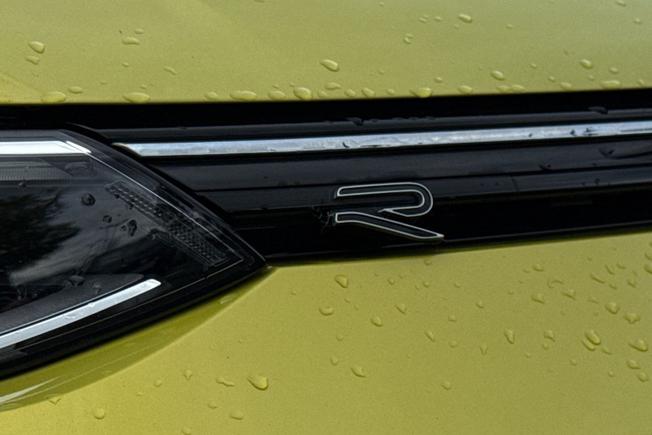 VOLKSWAGEN Golf Photo 49