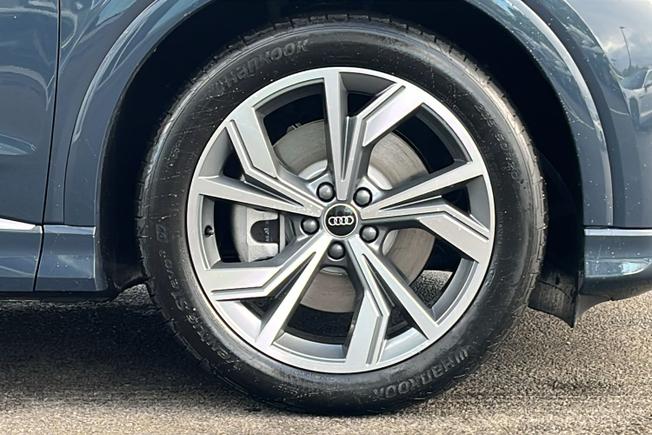 AUDI  Audi Q4 Sportback Photo 5