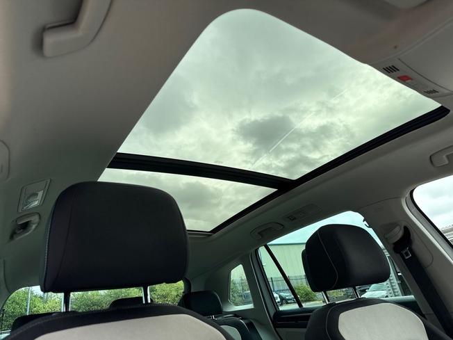 VOLKSWAGEN Tiguan Photo 31