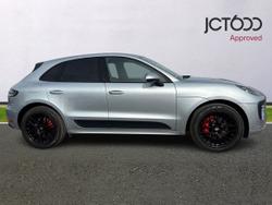 PORSCHE Macan Photo 4