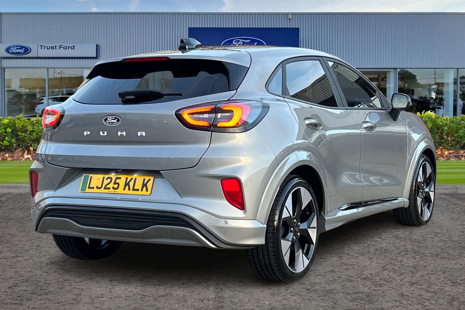 Ford Puma Gen-E Photo 3