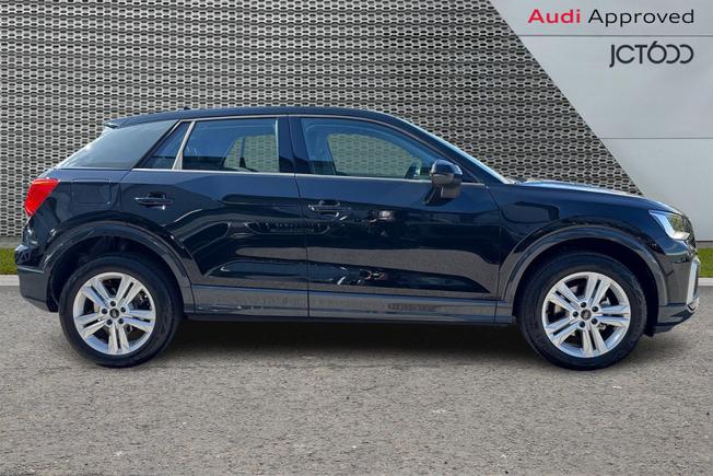 AUDI Q2 Photo 4