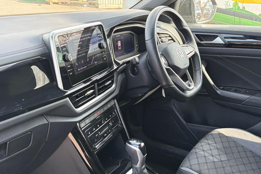 Volkswagen T-ROC Photo autoimg-669463a2b7286565c1e77bf65f3100fea45a7455.jpg