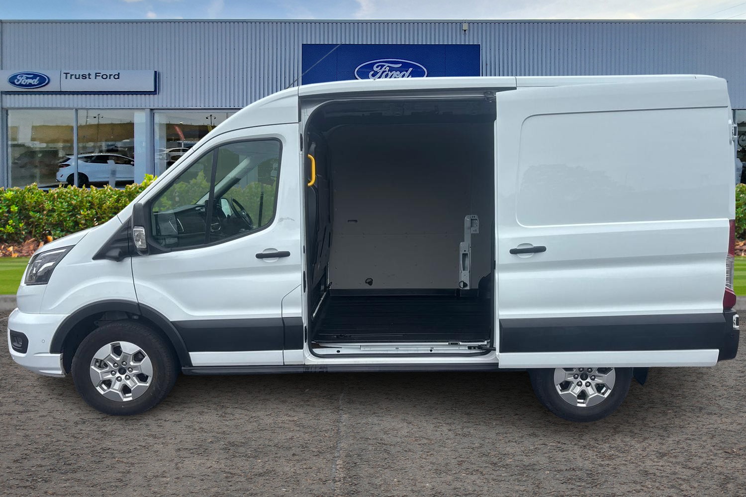 Ford TRANSIT Photo 4