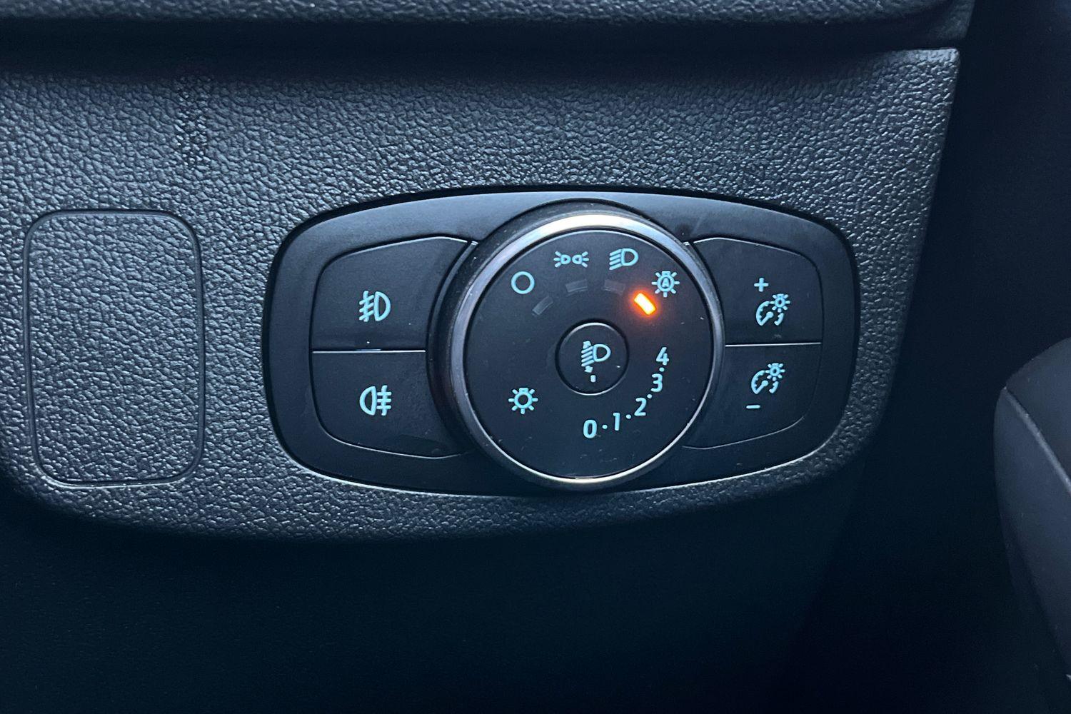 Ford FOCUS Photo 33