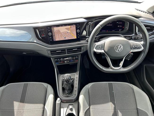 VOLKSWAGEN Polo Photo 10
