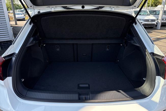 VOLKSWAGEN T-Roc Photo 12