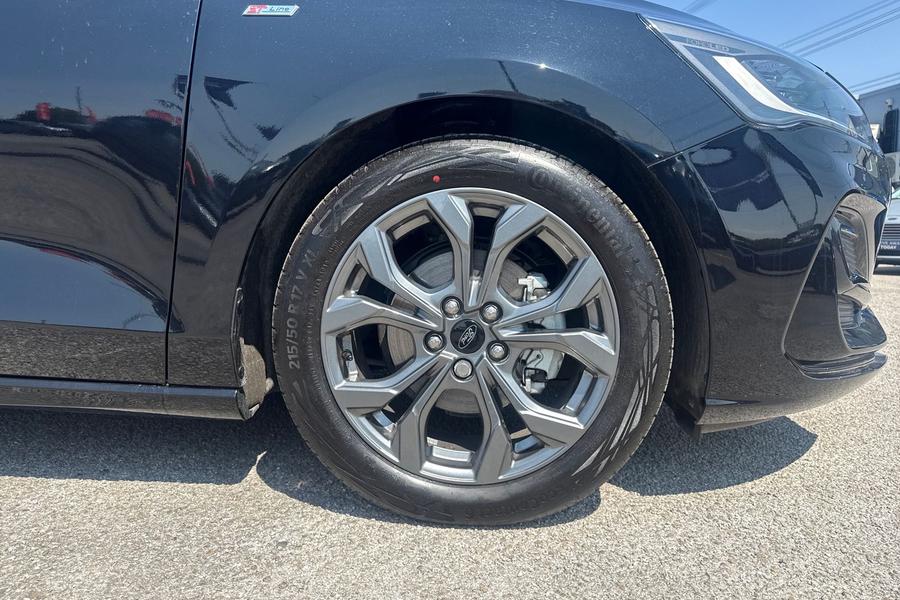 Ford FOCUS Photo autoimg-669a12b89a8a9c4fccef7af1591cf9995bd370dd.jpg