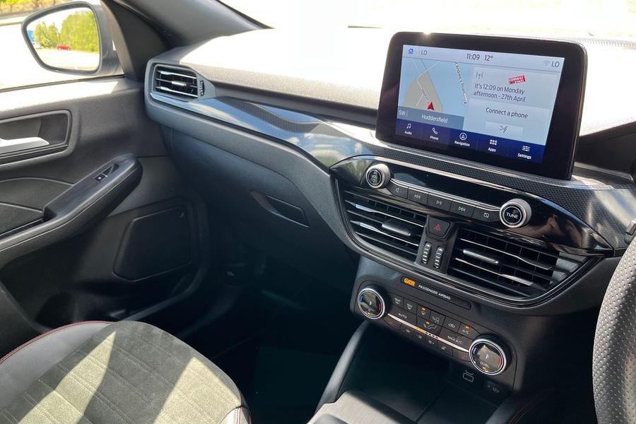 Ford KUGA Photo autoimg-669c6cde3fb4fb292847ce05c8676b47ccb84d66.jpg