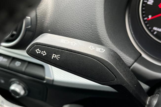 Audi Q2 Photo 35