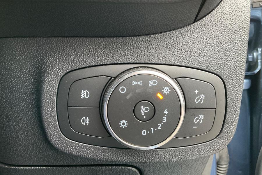 Ford FIESTA Photo autoimg-669ee530495c2ba57513cd436735a2d690f2b801.jpg