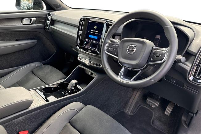 VOLVO C40 Photo 6