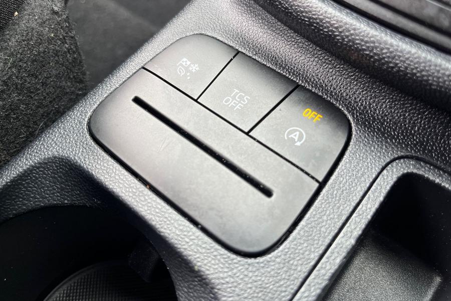 Ford Fiesta Photo autoimg-669fd1f764f3cdb9a8f100de4e4b01236a553ec4.jpg