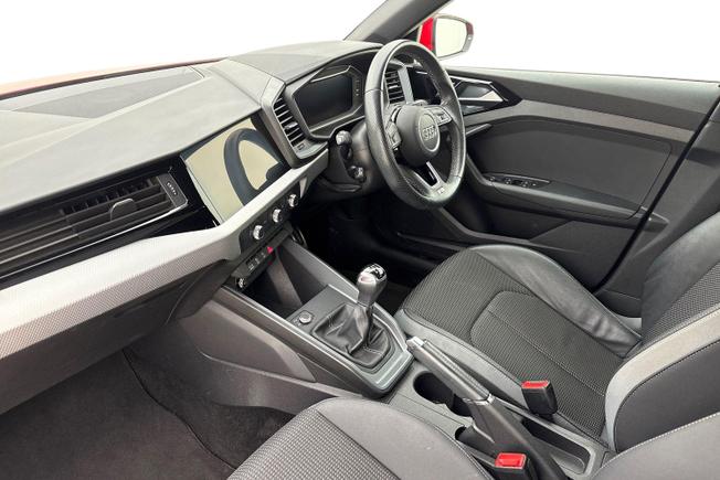 AUDI A1 Photo 2