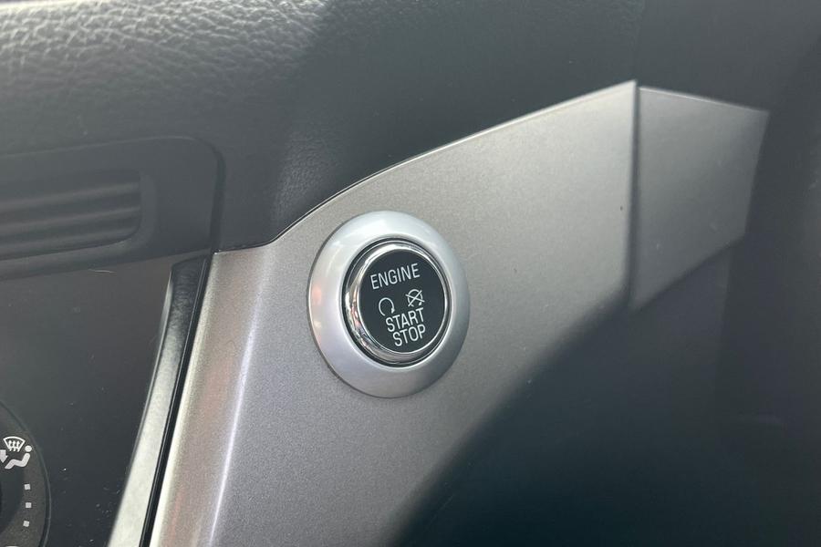 Ford KUGA Photo autoimg-66a0acd28e1d16be920946904df62bffd542e5de.jpg
