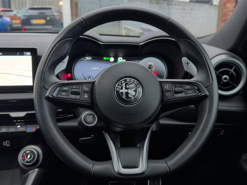 Used Alfa Romeo Tonale NU23RDZ 32