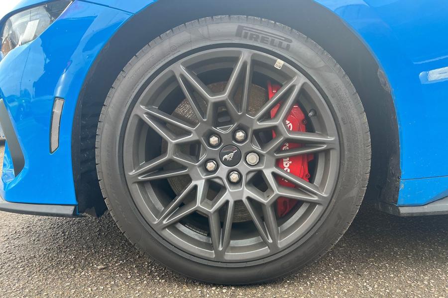 Ford MUSTANG Photo autoimg-66a5461eb1ca312dc4a8e6fcd7efbde608702a36.jpg