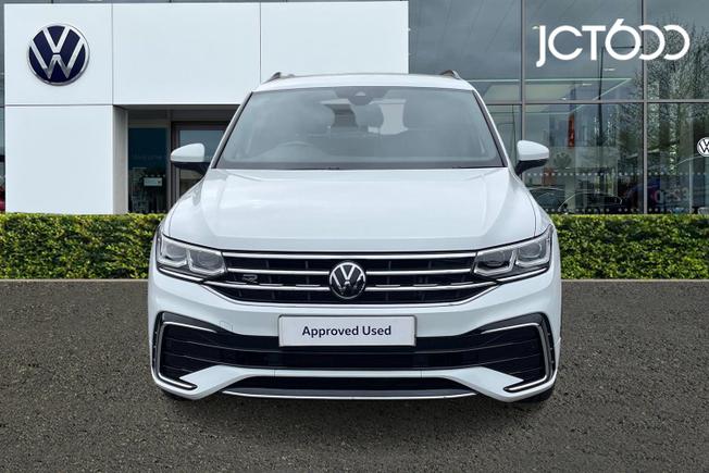 VOLKSWAGEN Tiguan Photo 8