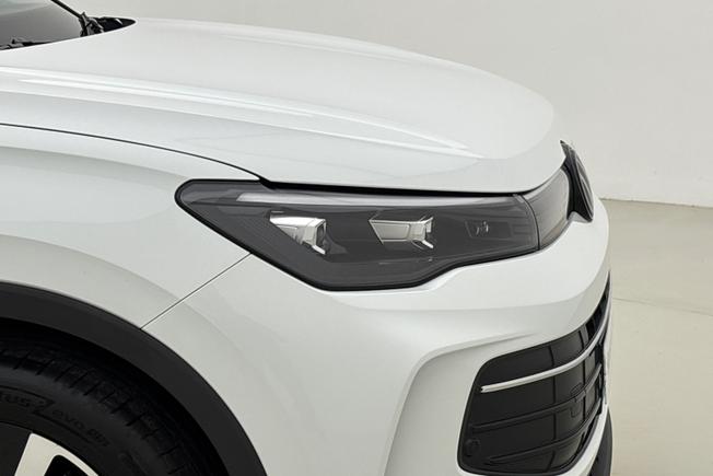 VOLKSWAGEN Tiguan Photo 19