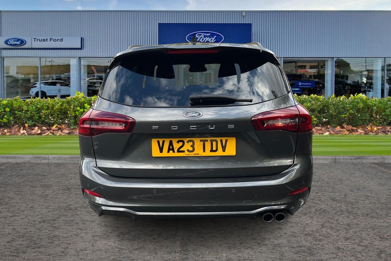 Ford Focus Photo 6