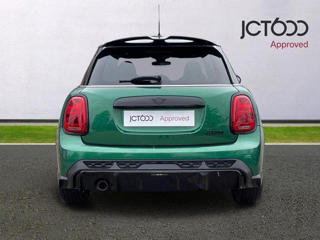 MINI Hatch Photo 7