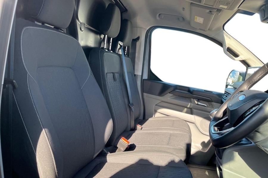 Ford TRANSIT CUSTOM Photo autoimg-66b11a847525f51a54bd6996ae46f41a3031dc57.jpg
