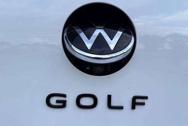 Volkswagen Golf Photo 30