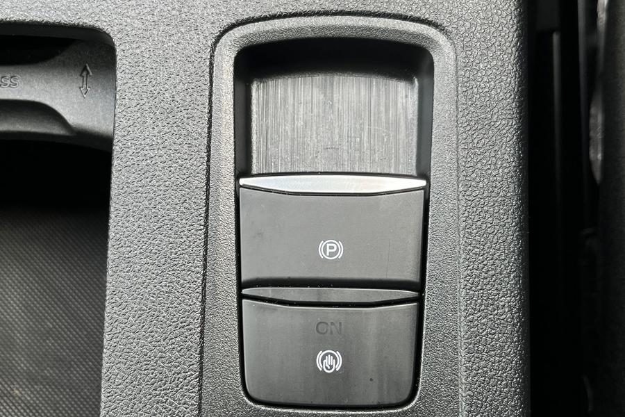 Ford KUGA Photo autoimg-66b3de98c1c791d1b7c11f6a72f12319d7e0a9d4.jpg
