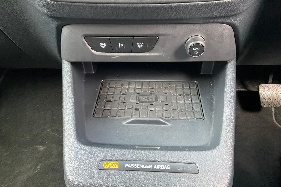 Ford E-Tourneo Courier Photo autoimg-66b40acbfa65741207ef9bbf1a8f9ef1041ed84e.jpg
