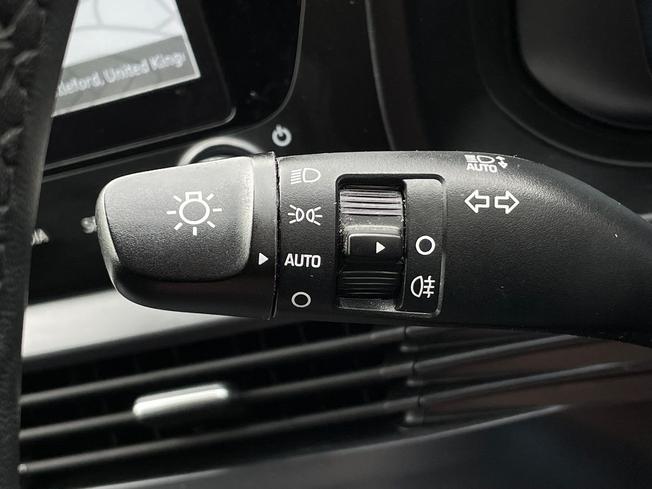 HYUNDAI Bayon Photo 38