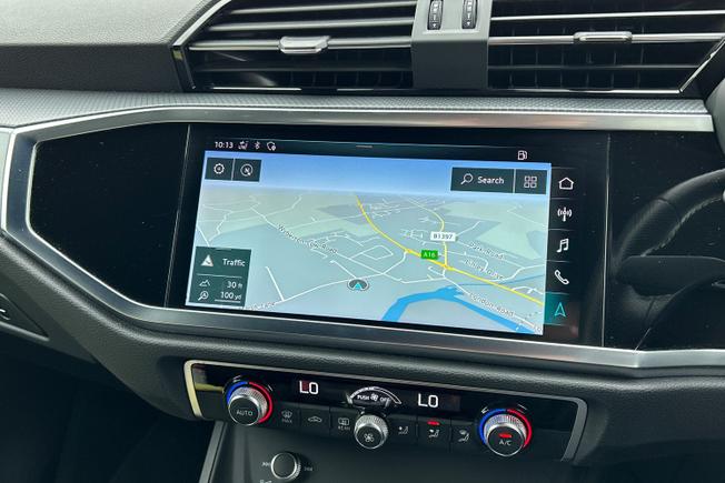 Audi Q3 Photo 14