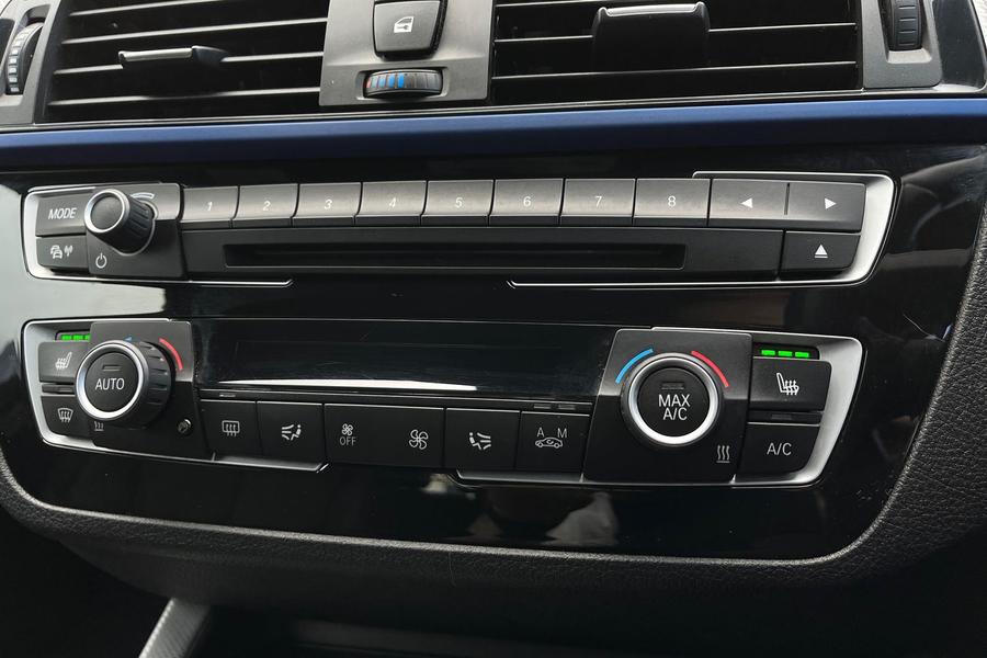BMW 1 Series Photo autoimg-66bcbb35e74864721bc1427cff55c21c432ad2e7.jpg