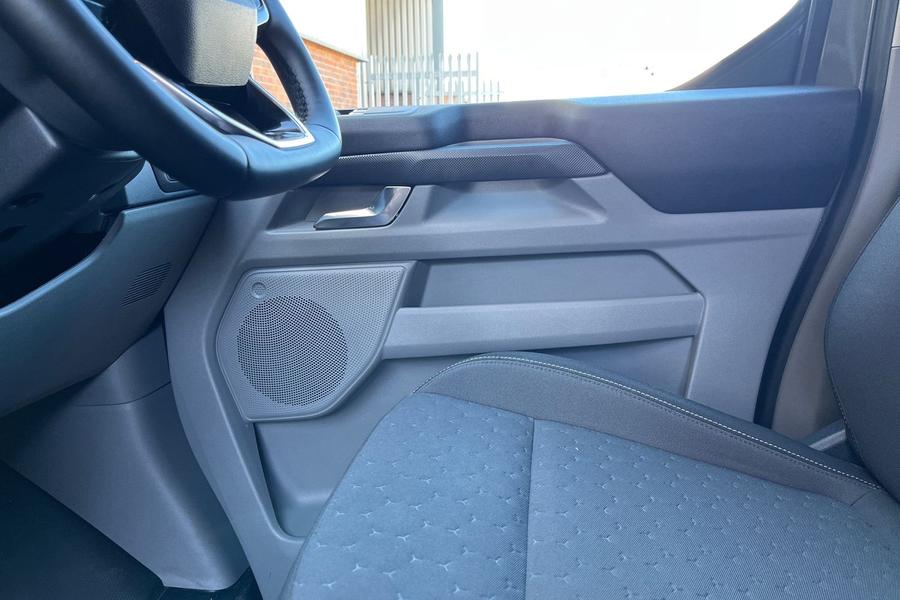 Ford E-TRANSIT CUSTOM Photo autoimg-66beb17c1b843bc1ed369fdbe293f6d42208e91d.jpg