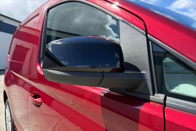 VOLKSWAGEN Caddy Photo 20