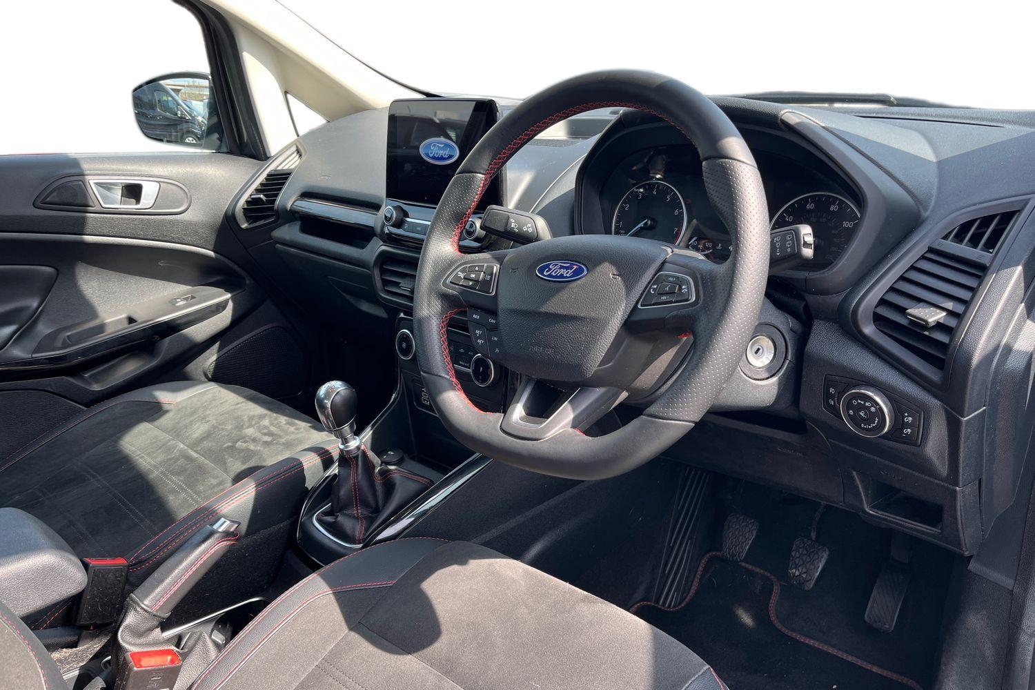 Ford ECOSPORT Photo 8
