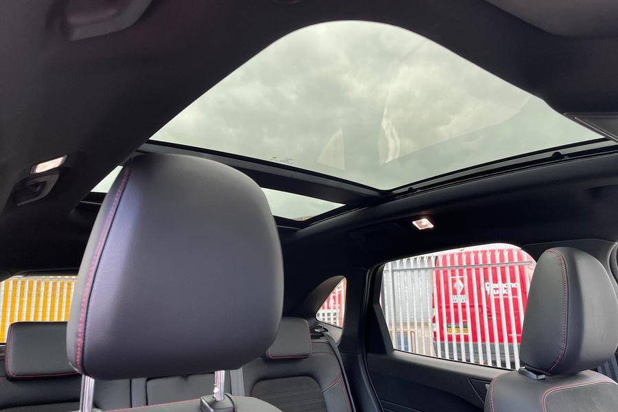 Ford Kuga Photo autoimg-66c77d6af6c9d924ec5ee00bf68e56080022d09d.jpg