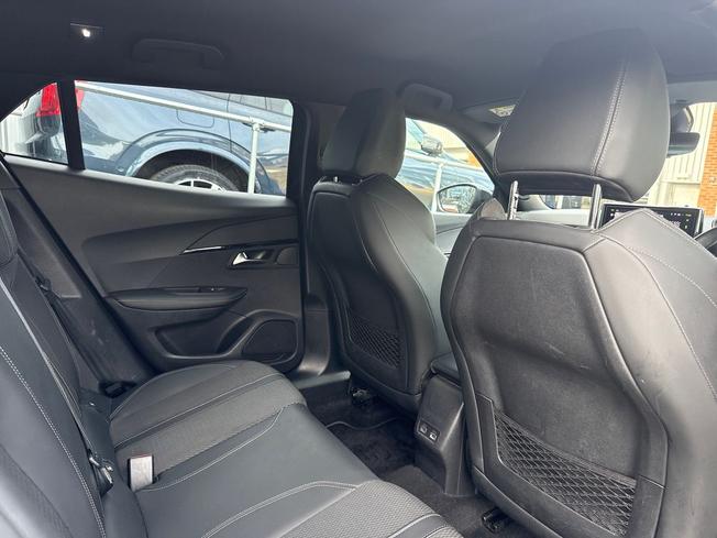 PEUGEOT 2008 Photo 45