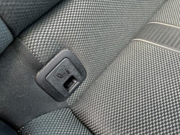 Volkswagen T-Roc Photo autoimg-66cd2ba8429a562cc8c34fbbad7824a482d93e3d.jpg
