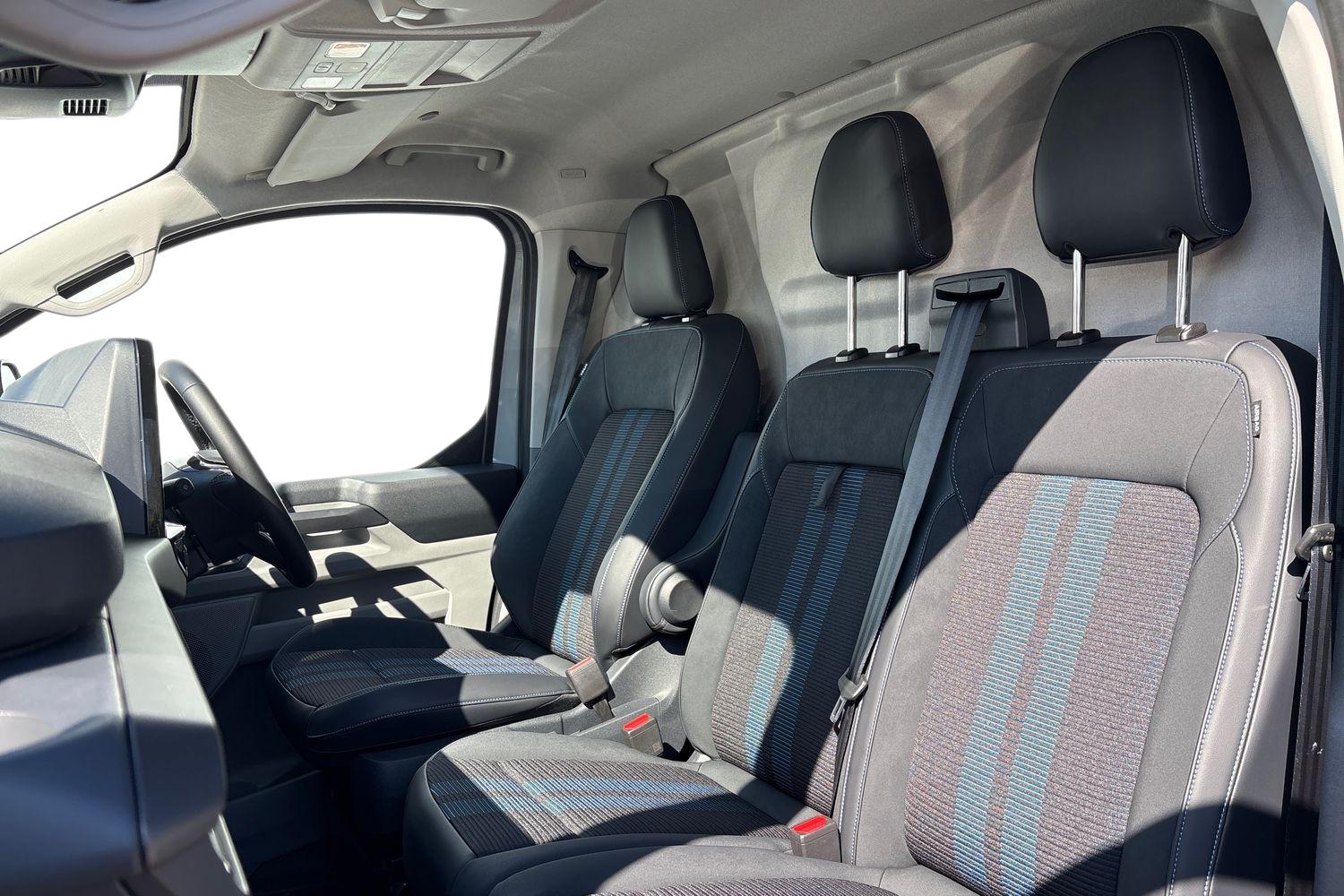 Ford E-TRANSIT CUSTOM Photo 9