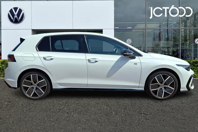 VOLKSWAGEN Golf Photo 4