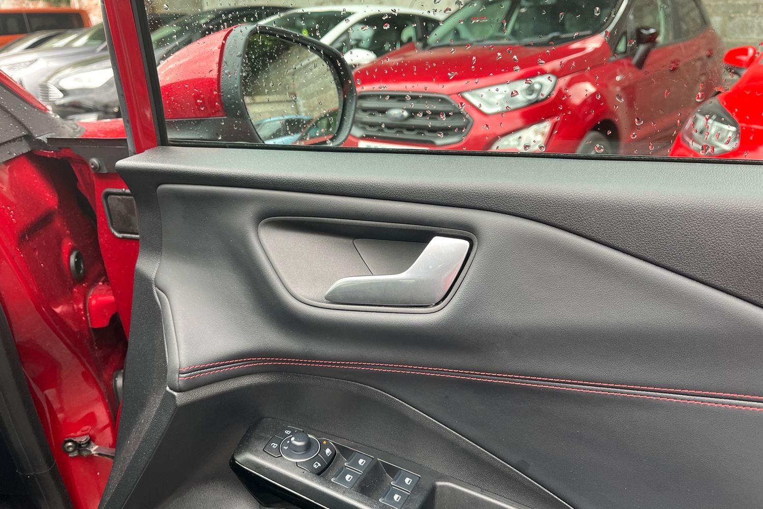 Ford PUMA Photo 23
